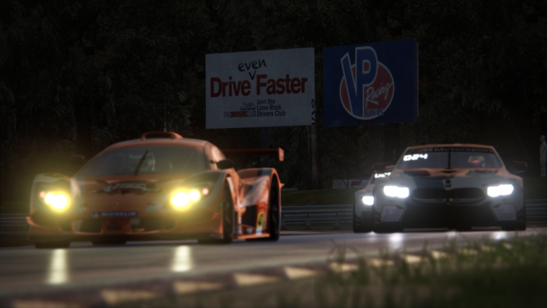 场馆照明系统全面升级保障夜场比赛清晰呈现，室内场馆照明亮度标准