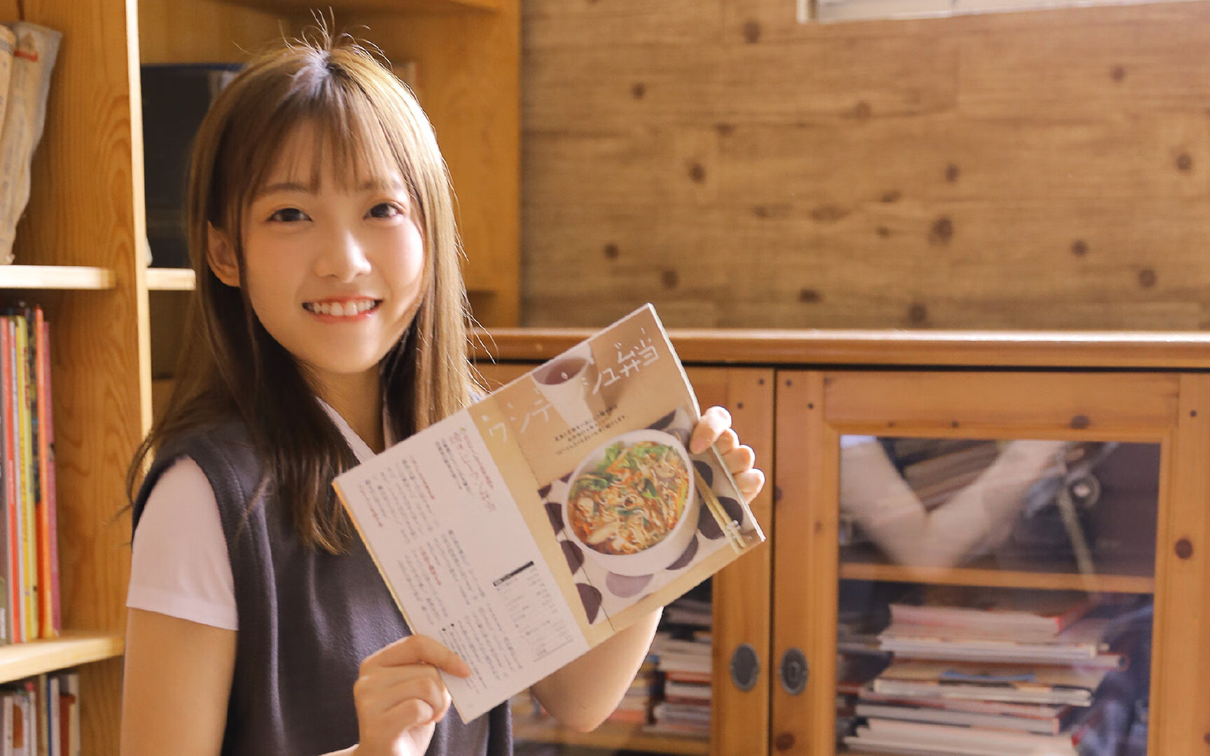 浓眉表示保持健康是赛季最大挑战，浓眉在哪场比赛中上场时间最短