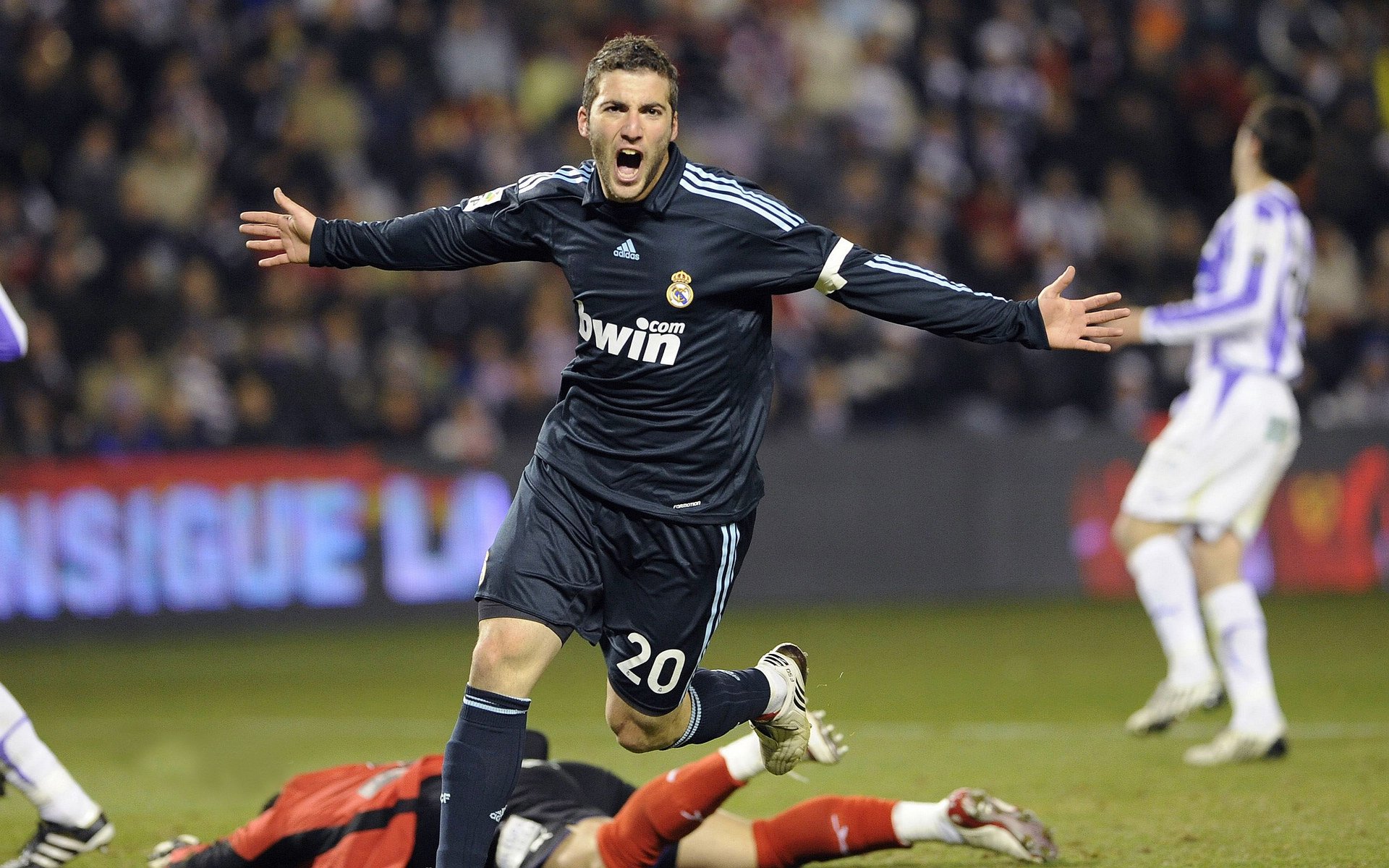 WRC历史上的“神操作”：那些惊天一击，wrc经典视频